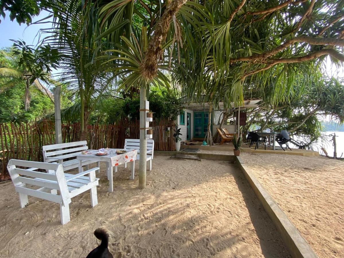 Ocean Beach House Matara Exterior foto